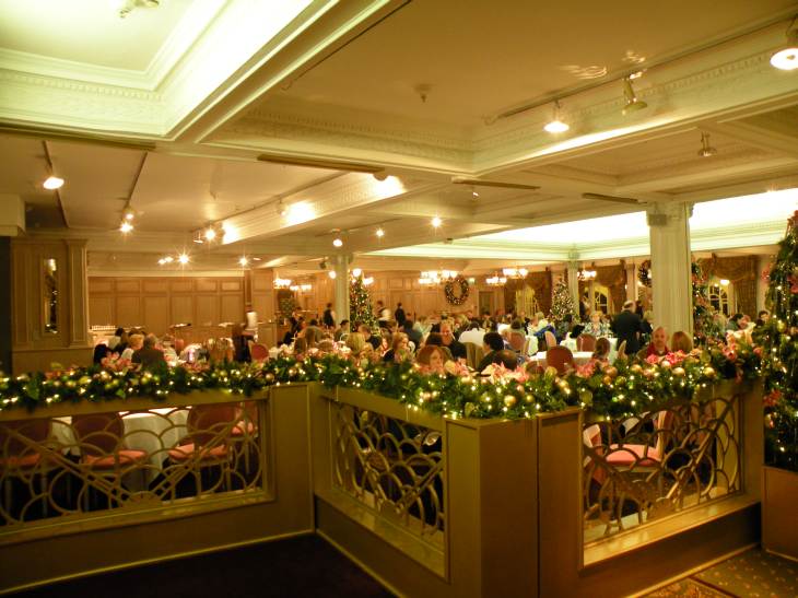  restaurant du magasin Harrods à l'heure du Thé